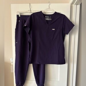 Figs Scrub Set- top and bottom